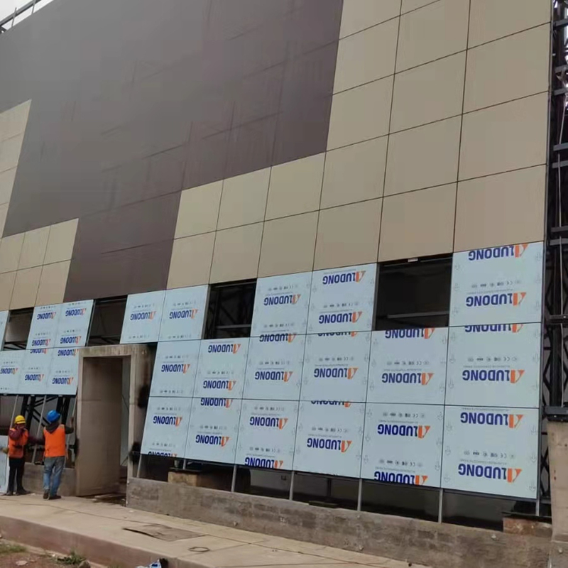 Oem Koruyucu Film Alüminyum Kompozit Panel Yüksek Parlaklık ve 0.022mm-0.050mm Alu Bobin Kalınlığı