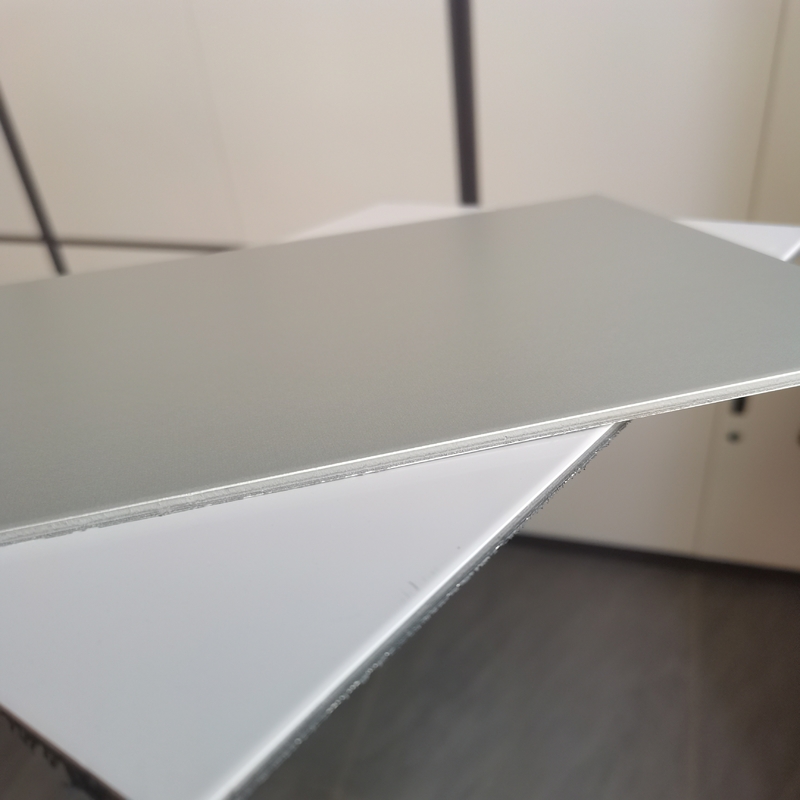 ALD 8802 Gümüş gri kırılmaz çekirdek İşaret ve inşaat malzemeleri için alüminyum kompozit panel