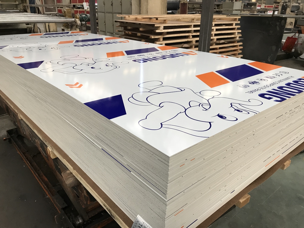 Ateş geçirmez FR B1 A2 ACP Yapım Alucobond Çizim Alüminyum Kompozit Panel Kaplama, Perde duvarı, Kapak ve iç dekorasyon için