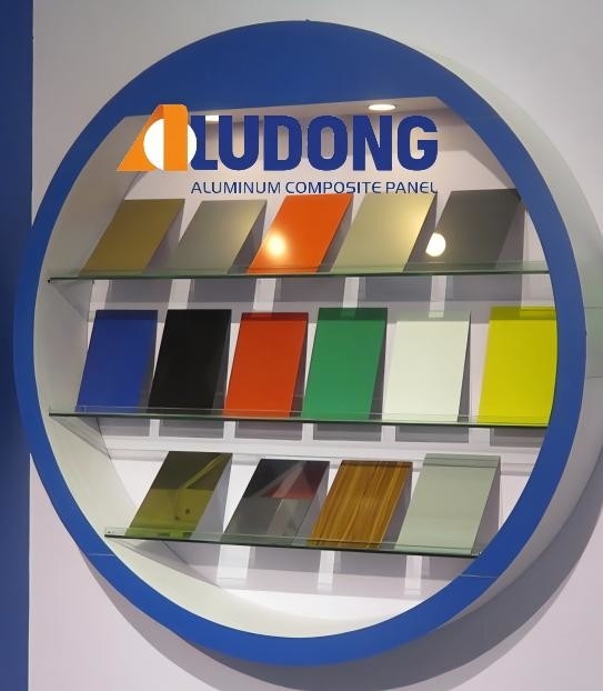 Sürdürülebilir FR ACP Alucobond Çizim Alüminyum Kompozit Panel İç Dekorasyon için