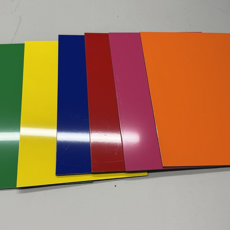 Hızlı Teslimat 1220*24400mm Alüminyum Kompozit Panel PE PDVF Kaplama, Mermer Deseni, Alışveriş Merkezi Salonu Otel Dekorasyonu Özel
