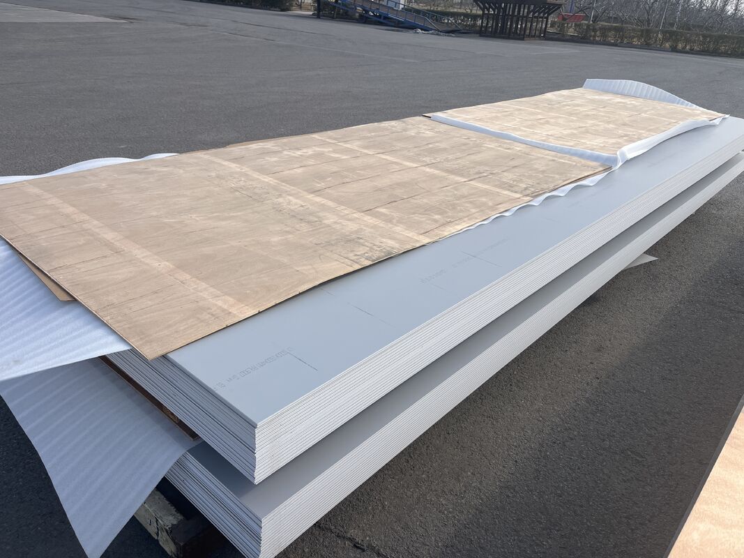 FR A2 Sınıfı PVDF Kaplama Ateş geçirmez ALUDONG Alüminyum Kompozit Panel Binalar için 4 mm Kalınlığı