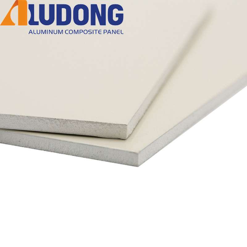 Reklam PE Core 0.3mm ACP Alucobond Çizim Alüminyum Kompozit Panel Perde Duvarları İçerideki Barınak