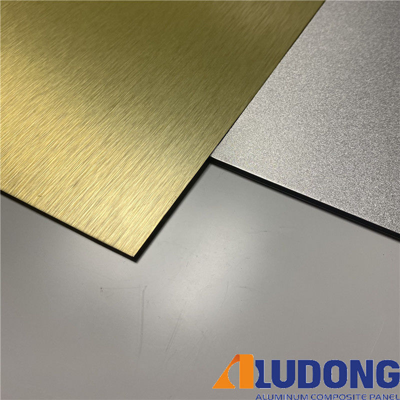 stokta 1220*2440mm fırçalanmış alüminyum panel PVDF kaplanmış, perdeler için hava durumuna dayanıklı ISO 9001Factory