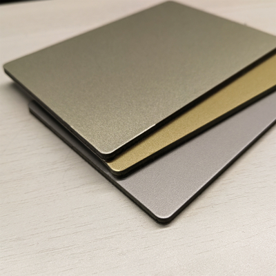 Tabela ve Bölme Dekorasyonu için 4 * 8 PE Alüminyum Kompozit Panel 0.21mm * 0.21mm